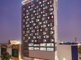 HI HOTEL SENEN