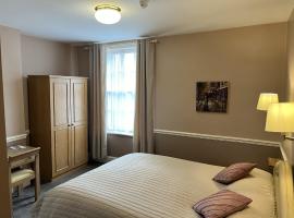 Royal Oak Hotel, Garstang, міні-готель з рестораном у місті Ґарстанґ