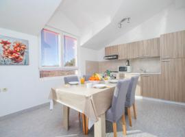 Apartment Kristina, hotel en Tribunj