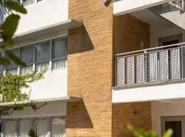 Crest Hotel Suites