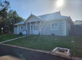 Caribbean Estates Villa R&R，位于爱德华港的酒店