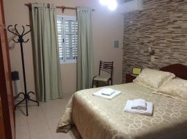 Lo de Hilda, hotel in Villa Elisa