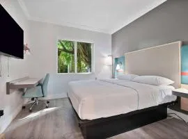 Atrium Hotel, Trademark Collection by Wyndham