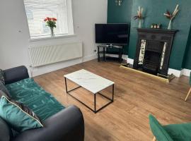 Ennerdale Edge - 4 Bed House, vacation rental in Cleator Moor