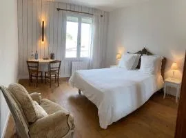 Les Chantours, Domaine naturel arboré et fleuri de15 hectares