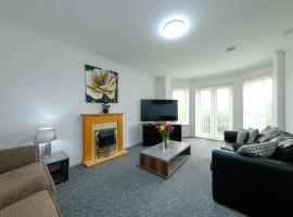 Pure Apartments 2 Bed Duloch - Dunfermline, cheap hotel in Fife