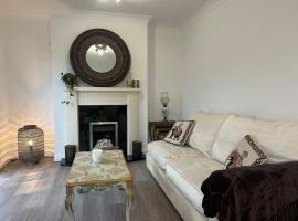 Cosy 2 Double Bed Apartment, appartamento a Swords