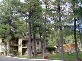 Village Lodge, koliba u gradu 'Ruidoso'