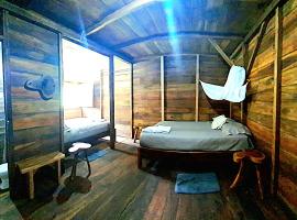 Rainforest Hut, hotelli, jossa on pysäköintimahdollisuus kohteessa Archidona