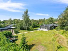 3 Bedroom Amazing Home In Grsted, casa o chalet en Græsted