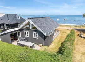 2 Bedroom Cozy Home In Sjølund, hotel v destinaci Sjølund