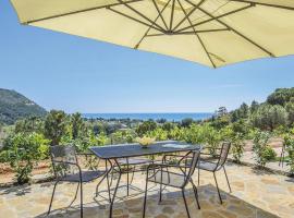 Gorgeous Apartment In Ogliastro Marina, Hotel in Montecorice