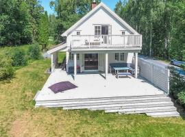 Awesome Home In Noresund With Wifi, villa in Noresund