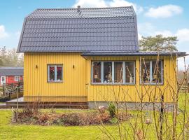 Lovely Home In Lrbro With Kitchen, holiday home in Lärbro