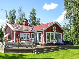 Awesome Home In Värnamo With Kitchen, hotel em Bor