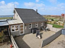 Cozy Home In Hemmet With Sauna, hotel en Hemmet