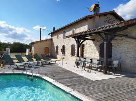Gîte avec piscine Chez Labaurie, помешкання для відпустки у місті Marthon