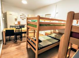 Cosy Family Condo // Double Deck, Hotel in Wien