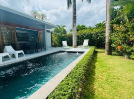 Private Garden Villa, cottage in Las Terrenas