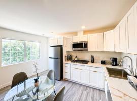 Cozy 1 Bedroom Apartment in Prime Location - WOA, villa in Sherman Oaks
