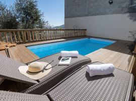 יהלום - סוויטת בוטיק מהממת עם בריכה פרטית וג'קוזי, hotel di Dalton