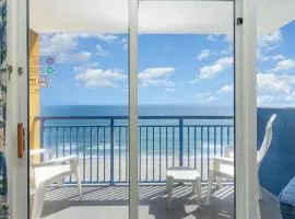 Oceanfront Luxury 2BR King Suite Atlantica Resort