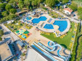 Camping Saint-Cyprien, campsite in Saint-Cyprien