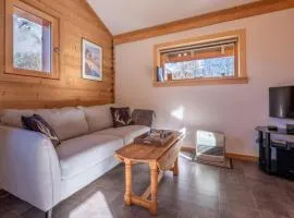 Alpine Escape Facing the Aiguille du Midi