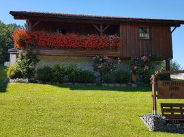 Ferienhaus Breit, hotelli kohteessa Eppenschlag