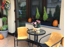 Spadzista 2, hotel i Kłodzko