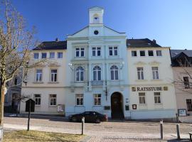 Rathaushotel: Eibenstock şehrinde bir otel