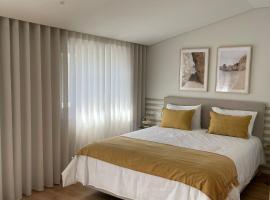 OPORTO Suites, homestay in Moreira