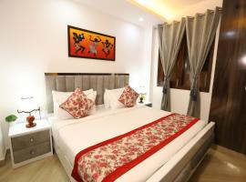 Viesnīca Hotel Ganga Ashoka - Rishikesh pilsētā Rišikeša, netālu no vietas Dehradun Airport - DED