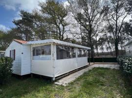 Mobil-home au camping La Lande à Mimizan n°507, хотел в Мимизан