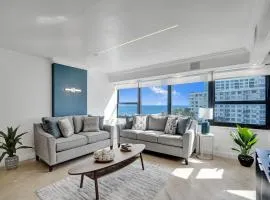 Spacious Ocean View Condo Beach Service 803
