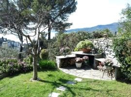 L'Alcova tra gli Ulivi by PortofinoVacanze, hotel v destinaci Zoagli