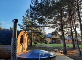 Domki nad Kukówkiem, kamp sa luksuznim šatorima u gradu Wdzydze Tucholskie