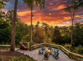 Juliet by AvantStay Mountain Views Near AshevilleBlack Mountain