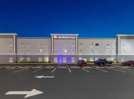 Best Western Plus Brunswick Inn & Suites