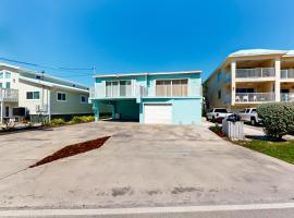 KCB Canal Livin', cottage in Key Colony Beach