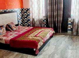 Hotel J.t Red Star, hotel in Bulandshahr