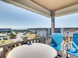 Atlantic Beach Condo with Balcony and Beach Access!