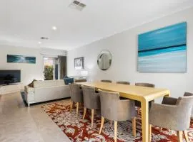 LIME10 - Sandy Toes Villa