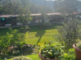 La pradera, cabaña o casa de campo en Sasaima