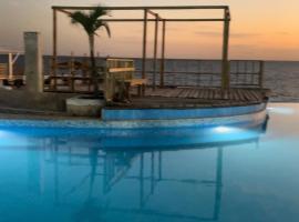 Residencia altamar 1 habitación, hotel en Boca Chica