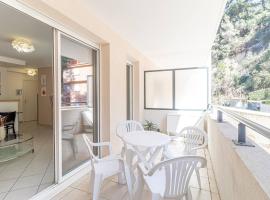 One Bedroom Flat Near Monaco, къща тип котидж в Бюсолей