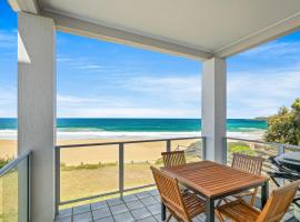 Seaside Symphony, Sleep and Wake to Ocean Waves, Hotel in Wamberal