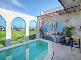 CB6 - Casa Canggu Buduk 2 Bedrooms with Rice Paddy View – hotel w mieście Sempidi