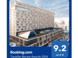 Hotel Collective, hotel with parking in Naha