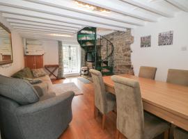 Bear Pit Cottage, hotel with parking in Hayfield